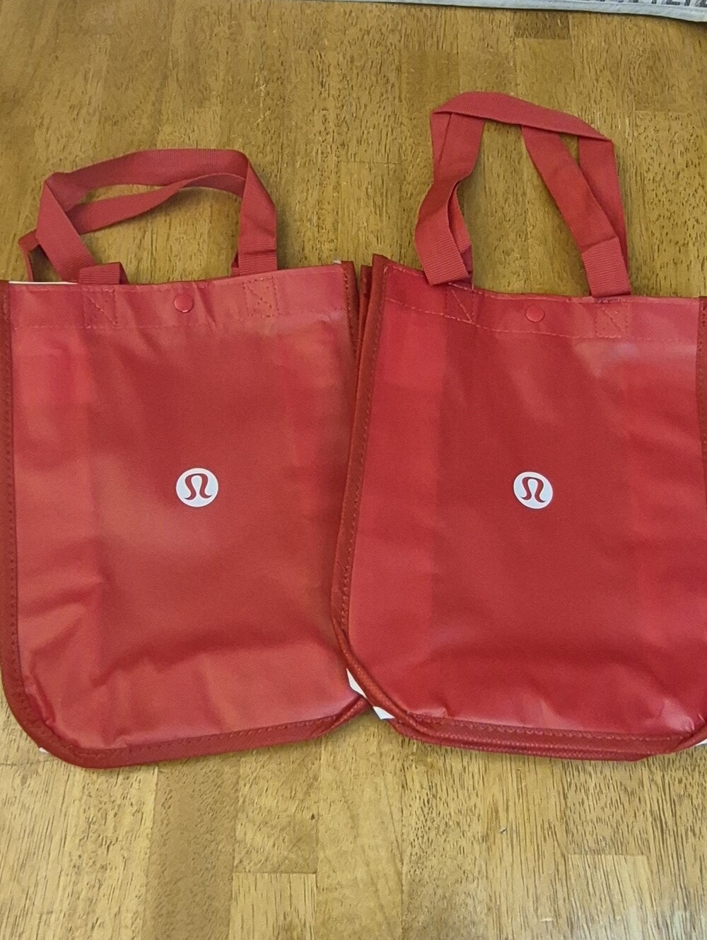 Lululemon Small Reusable Shopping Bag Set Of 2 - Red & White GIFT bags Christmas